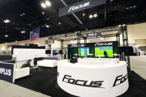 アンプラス　FOCUS